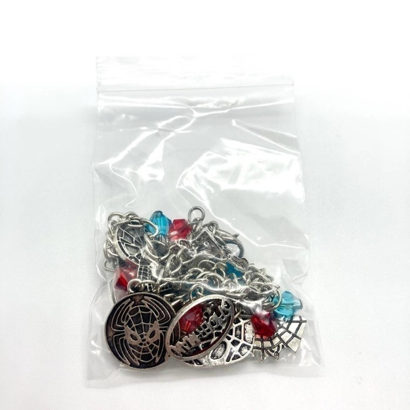 Marvel Spider-Man Charm Bracelet - Picture 9 of 9